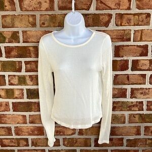 Princess Polly xx Elegant Cream Long Sleeve Rayon blend Top. Size 6